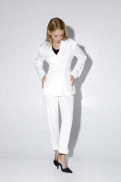 Жакет со шнуровкой и расширенной линией плеч PiRS 5148 молочный - фото 4