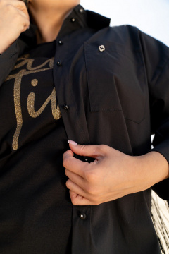 Блуза летняя приталенная из хлопка с карманами и стразами Andina 119 черный - фото 3