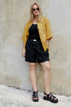 Шорты из ткани с шлифованным эффектом и эластичным поясом THÉA club 5007 черный - фото 1