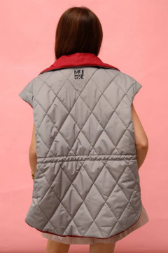 Демисезонный жилет из яркой ткани с вырезом и застежкой MASHA SKORINA MS-VB-6-002 - фото 5