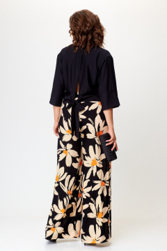 Костюм из вискозных брюк и жакета с лацканами и поясом Michel chic 1375 черный,ромашка - фото 5