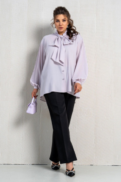Деловая блуза с воротником аскот и пышными рукавами Aira Style 24-052 сирень - фото 4