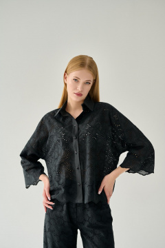 Черная хлопковая блузка с кружевом и V-вырезом Мастер Мод 853с чёрный - фото 2