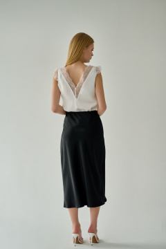 Белая шелковистая блузка с кружевом и комфортным прямым кроем Мастер Мод 854ас молочный - фото 5