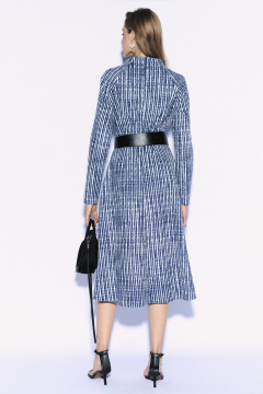 Платье классического А-силуэта с поясом из трикотажа MilMil 1130 синий_полоска - фото 4