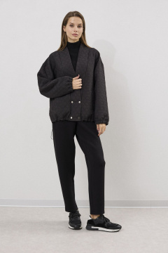 Утепленный тренч из фактурной ткани с карманами и резинкой DAVA 3136 черный - фото 3