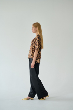 Блуза оверсайз с разрезами, шелковистая ткань, универсальный стиль Мастер Мод 803ас леопард_рыжий - фото 3