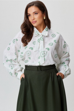 Белая блуза с вертикальными подрезами и кружевом Andina city 5020-24 белый - фото 4