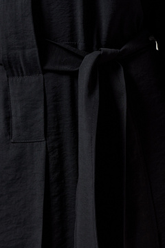 Черное платье из вискозы с укороченными рукавами и поясом Панда 186280w черный - фото 4