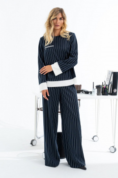 Костюм из блузки и брюк с декоративным кантом Barti 24-23 сине-белый - фото 1