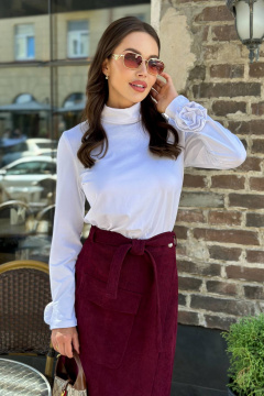 Белый джемпер из трикотажа с длинными рукавами и съемным декором AURA otd 2166 - фото 2