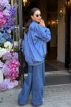 Голубой оверсайз бомбер с нашивками и молниями AURA otd 7045 - фото 2