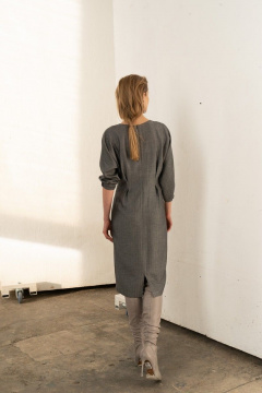 Платье с карманами и рукавами с складками, в платье из костюмной ткани AG Green G340/1 - фото 2