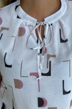 Блуза из шифона с коротким рукавом и элегантным воротником LindaLux 812/1 белая_геометрия - фото 5