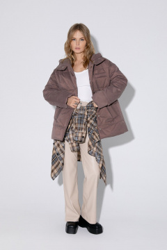 Стеганая оверсайз куртка с капюшоном и утеплителем PiRS 5381 какао - фото 2