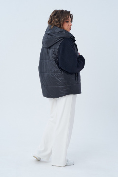 Демисезонная куртка на молнии с объемным капюшоном Диомант 2010 черный - фото 5