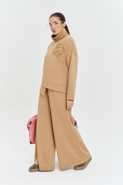 Бежевый трикотажный костюм: брюки и джемпер для повседневного стиля Anastasia 1152 бежевый - фото 2