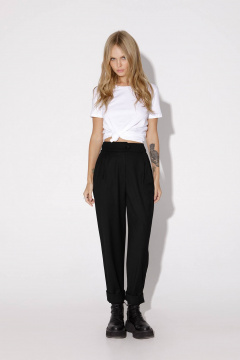 Элегантный деловой костюм из текстиля: жакет и брюки с шлицами PiRS 4937 черный - фото 3