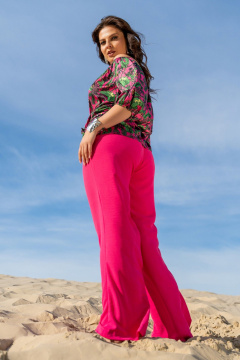Розовый комплект из блузы с эластичной горловиной и брюк с карманами Andina 954 фуксия - фото 5