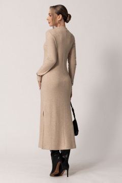 Платье прямого силуэта с боковыми разрезами из трикотажа Golden Valley 44053 бежевый - фото 3