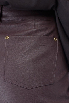 Брюки из экокожи с складками и накладными карманами Anelli 903 коричневый - фото 4