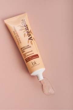 Мицеллярный гель для чувствительной кожи с гиалуроновой кислотой Belkosmex AVENElle Мицеллярный гель для умывания - фото 2