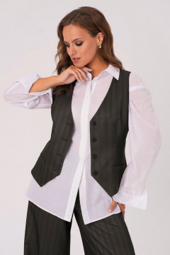 Классический брючный комплект с жилеткой, рубашкой и брюками Angelina & Сo 1159 - фото 5