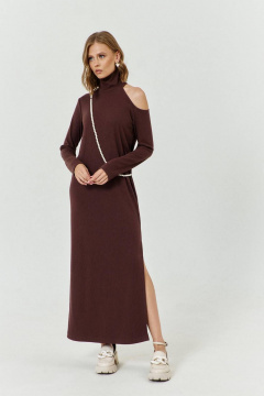 Платье из трикотажа с разрезом и съемными бусами COCKTAIL 1028-1 - фото 1