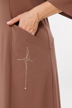 Платье свободное из трикотажа с карманами и молнией BRELA 2381 шоколад - фото 5