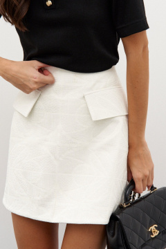 Юбка белая из экокожи с вышивкой и имитацией карманов ANNETE A1366 - фото 3