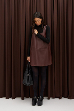 Платье из эко-кожи с квадратным вырезом и подрезом ANNETE A3589 - фото 4