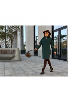 Платье прямого силуэта с коротким рукавом и кружевной вставкой Dilana VIP 2058 темно-зеленый - фото 3