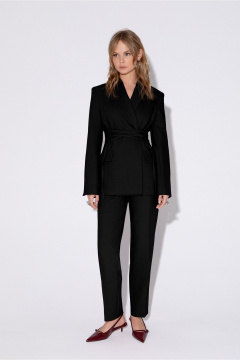 Костюм 2-ка из жакета со шнуровкой и укороченных брюк PiRS 5466 черный - фото 1