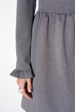 Мини-платье с кокетками и воротником-стойкой из текстиля PiRS 5562 серый - фото 5