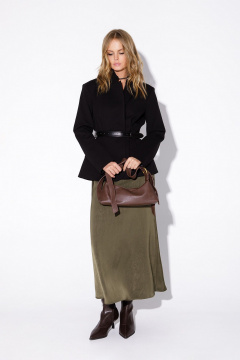 Комплект двойка укороченный жакет и атласная юбка макси PiRS 5570 черный+хаки - фото 4