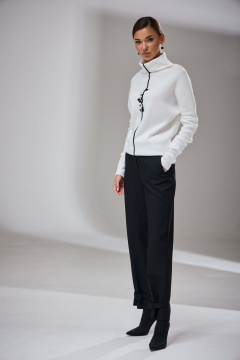 Женский джемпер с вышивкой и горловиной-хомут Kaloris 2136 - фото 5