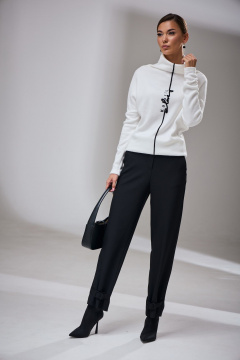 Женский джемпер с вышивкой и горловиной-хомут Kaloris 2136 - фото 1