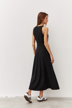 Черное платье с карманами и вырезом из текстиля Luitui R1092 черный - фото 5