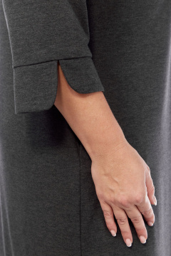 Платье оверсайз из трикотажа с нагрудными вытачками и воротником Abbi 1040 темно-серый - фото 5