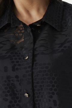 Блуза классического кроя из легкой ткани с воротником стойка Панда 196441w черный - фото 3