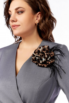 Деловой костюм жакет и брюки с застежкой на пуговицы Ольга Стиль С-876 серый - фото 4