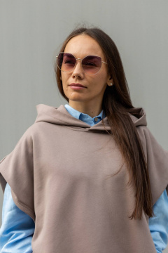 Жилет на каждый день с капюшоном из хлопка Twok 100804 какао - фото 4