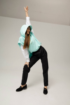 Бирюзовый жилет на каждый день с капюшоном из хлопка Twok 100805 тиффани - фото 3