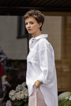 Белая рубашка из льна прямого кроя с классическим воротником Twok 200801 белая - фото 4