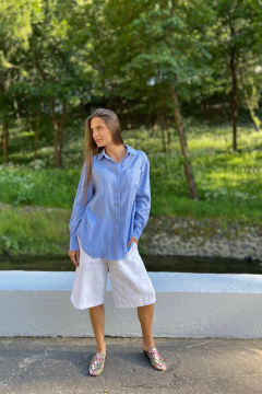 Голубая льняная рубашка с закругленным низом Twok 200803 темно-голубая - фото 3