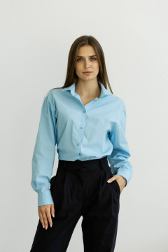 Голубая базовая рубашка на пуговицах с удлиненным кроем Twok 220002 голубая - фото 1