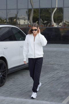 Белый спортивный костюм из футера с декоративной строчкой Twok 300550 белый - фото 2