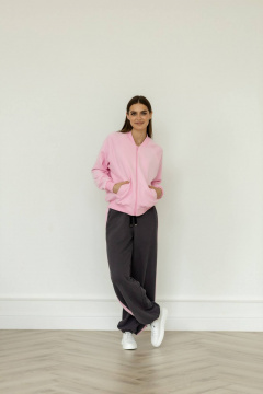 Костюм на каждый день из футера с велюром и лампасами Twok 400805 сакура/графит - фото 4