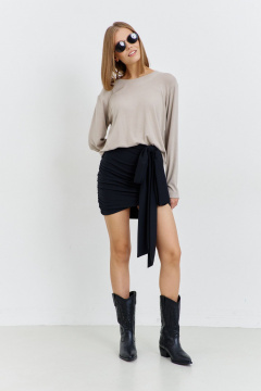 Короткая трикотажная юбка с рельефами и бантом AG Green G531/8 графит - фото 2