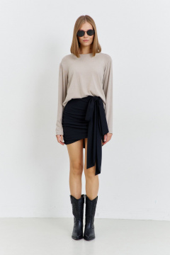 Короткая трикотажная юбка с рельефами и бантом AG Green G531/8 графит - фото 1